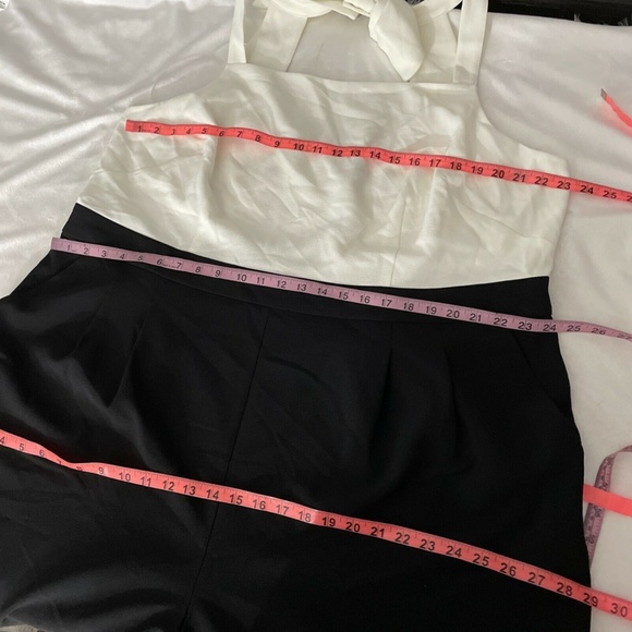 NEW Vince Camuto [‎ PLUS 22W ] Kors Square Neck with Bow Crepe Jumpsuit - Picture 3 of 12